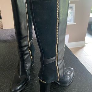 Like new Micheal Kors suede and leather boots